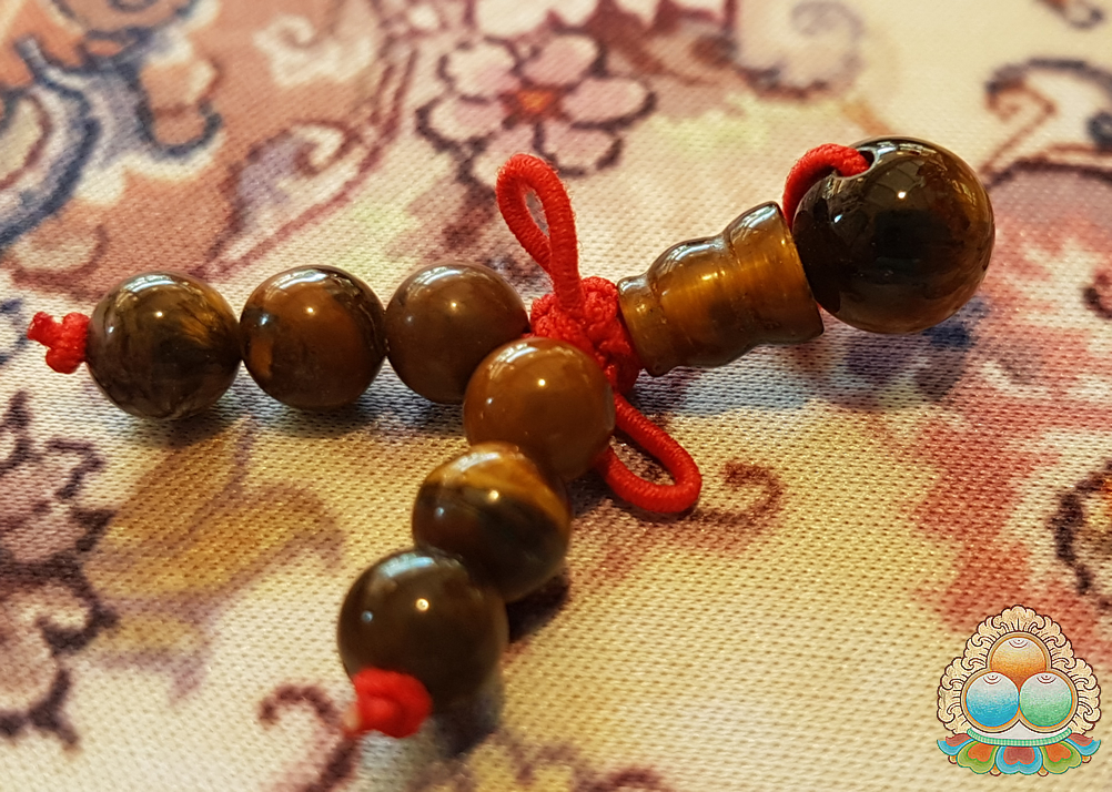 Guru Bead em Olho de Tigre 8mm Cintamani