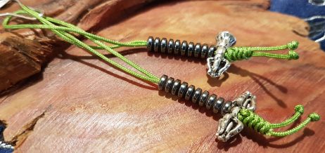 Contador de Mantras para Mala em Hematita - Com Sino, Dorje e Nó da Linhagem - Verde Oliva