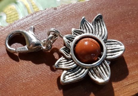 Marcador para Mala - Flor de Lótus com Jaspe Vermelho