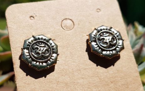 Piercing - Brinco Alargador Sílaba OM