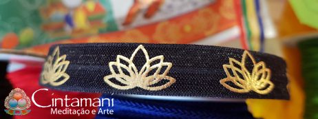 Grega - Galão Elástico Flor de Lótus - Dourado com Preto