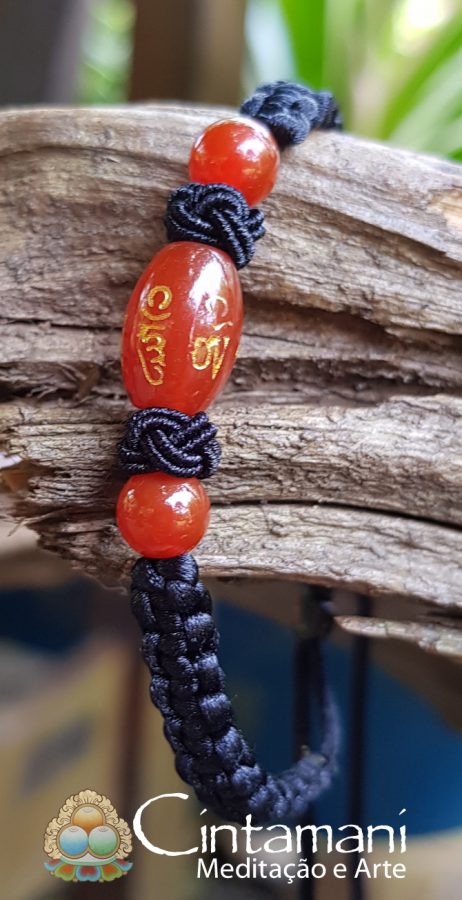 Pulseira da Amizade com Mantra da Compaixão em Ágata Natural - Macramê - Preta