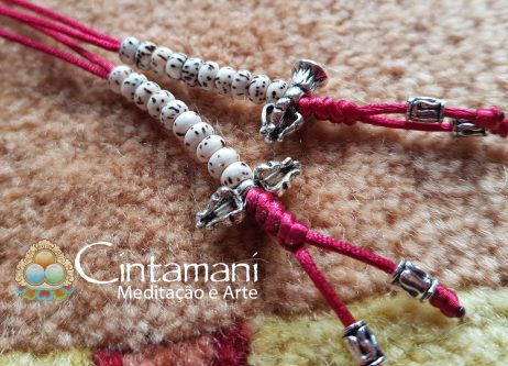 Contador de Mantras para Mala em Lotus Seed - Com Sino e Dorje - Fio Vermelho - Image 4