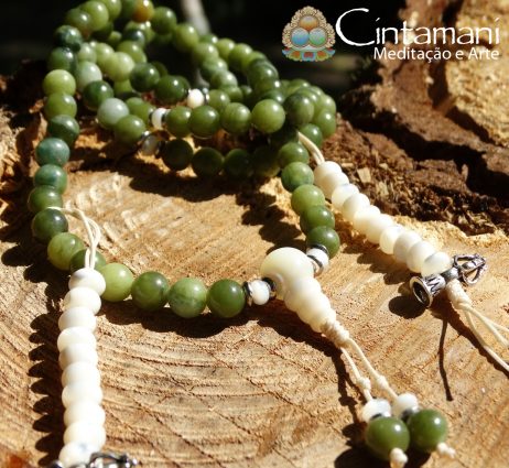 Mala Budista de 108contas em Jade Canadense e Madrepérola 6mm - Rosário Tibetano Japamala