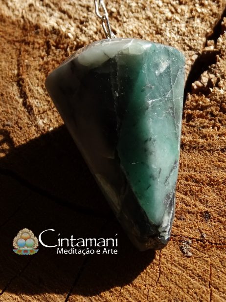 Pêndulo em Esmeralda - Rocha Facetada - Pedra Natural Bruta