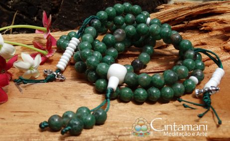 Mala Tibetano de 108contas em Serafinita e Concha com 8mm- Rosário Budista - Japamala