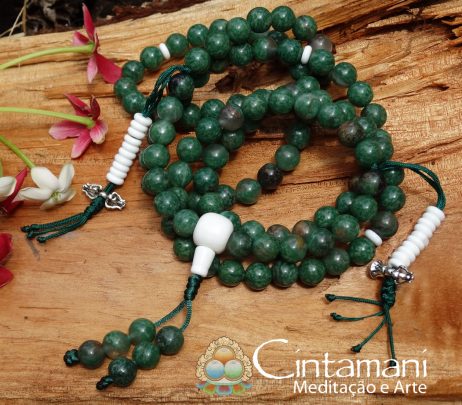 Mala Tibetano de 108contas em Serafinita e Concha com 8mm- Rosário Budista - Japamala - Image 3