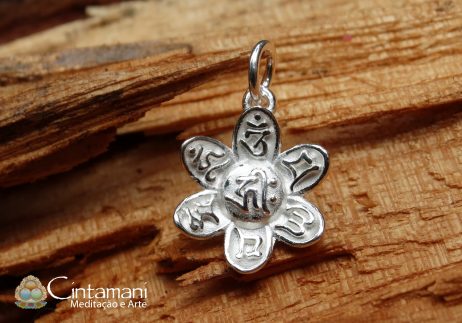 Pingente Flor de Mantra em Prata 925 - Autoconhecimento e Purificação